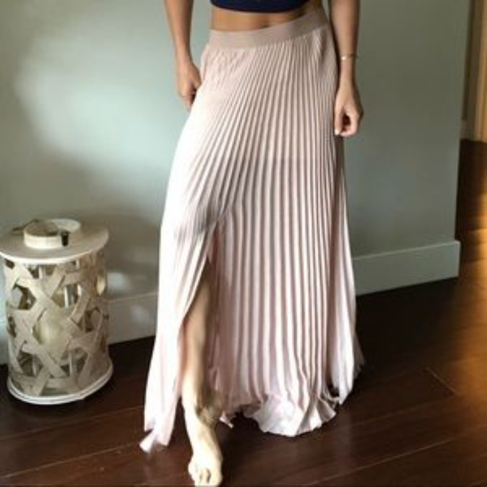 maxi skirt with 2 slits blush color